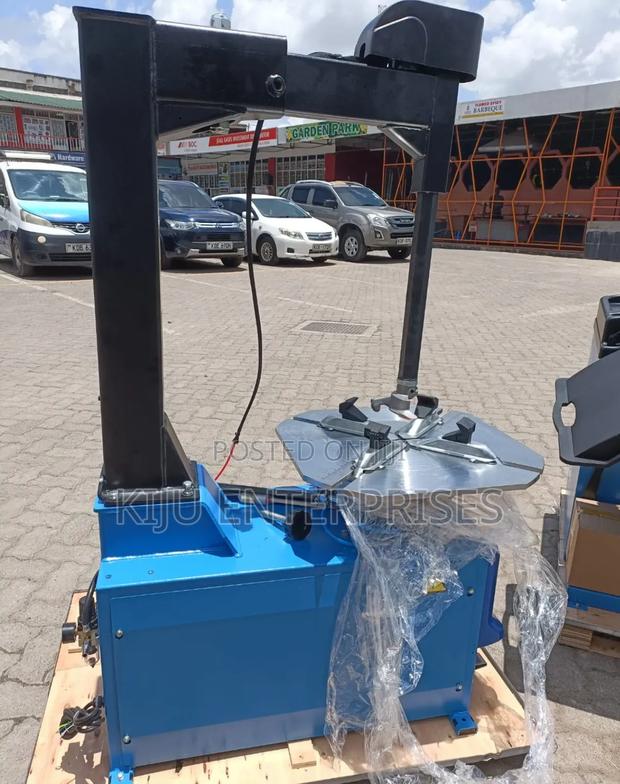 Tyre Changer Machine Available  - main view