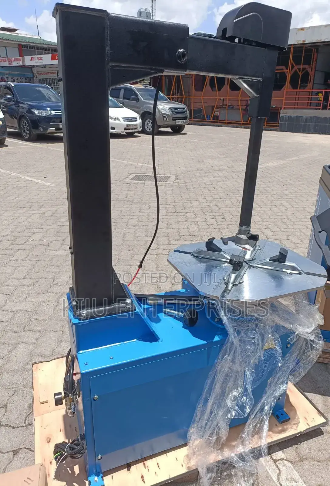 Tyre Changer Machine Available 