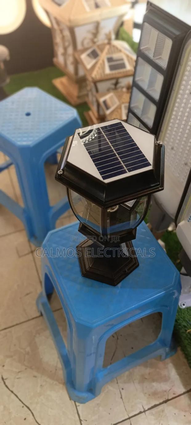 AD/DC Solar Gate Light