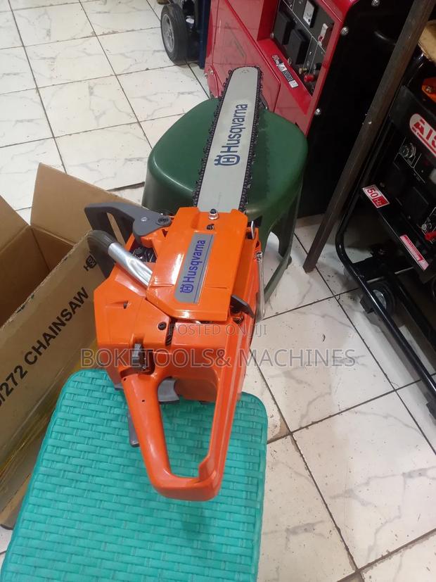 Industrial Husqarvarna 272xp Chainsaw - main view