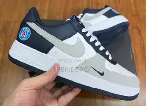 Nike Airforce One Paris Sneakers