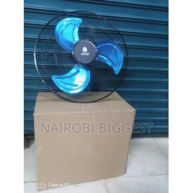 Nunix 18" Wall Fan With Mettalic Blades - main view