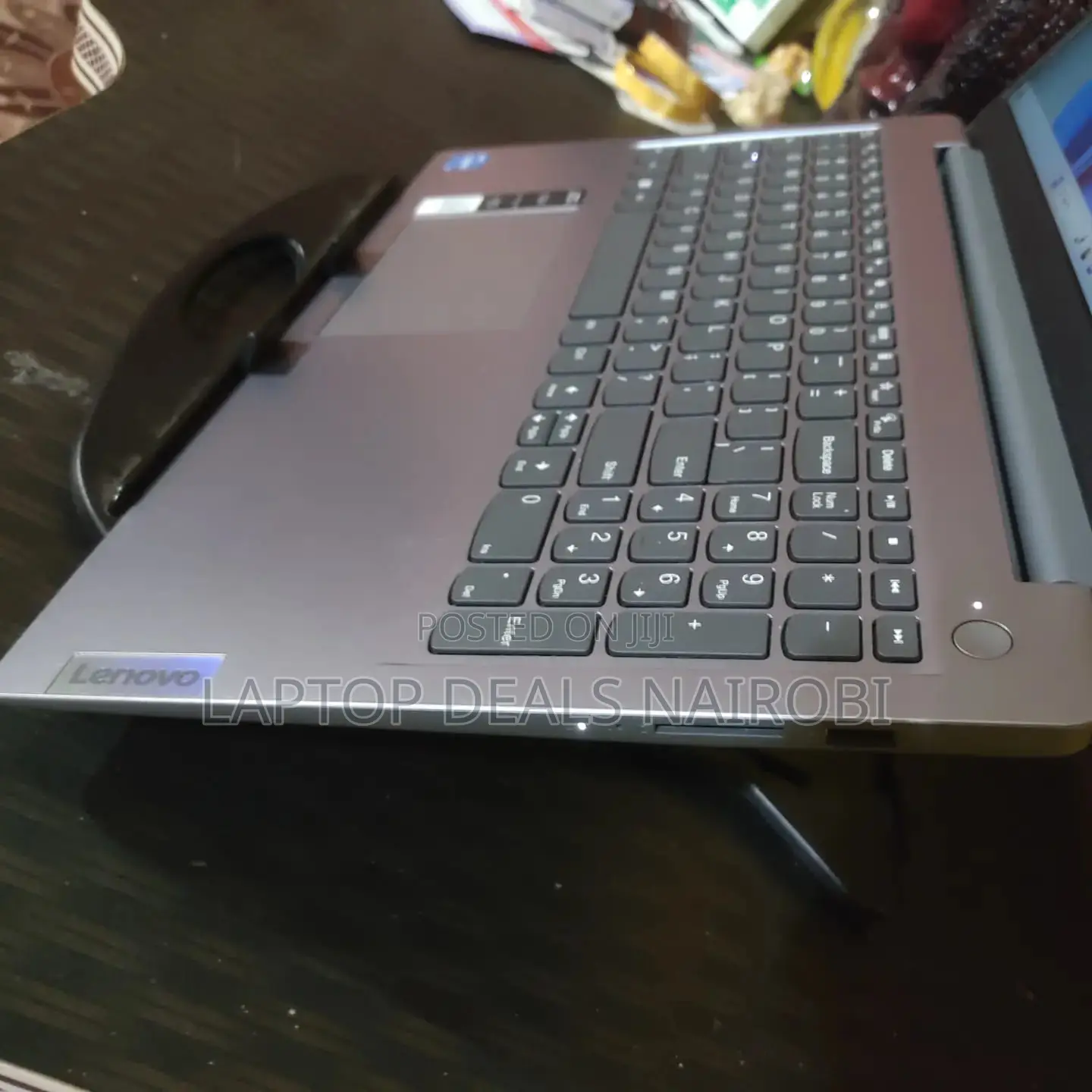 Laptop Lenovo Ideapad 3 8GB Intel Celeron SSD 512GB