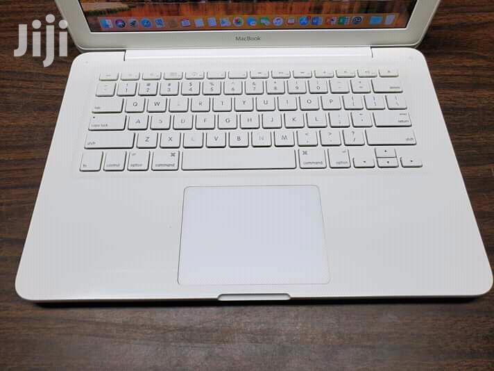 Laptop Apple MacBook 14" 500GB HDD 4GB RAM