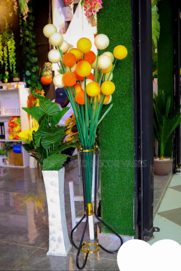 Flowers Balls a Stick With 3 Balls
