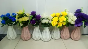 Flowers and Vases Plastic KSH 900