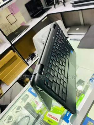Laptop Dell Latitude 3189 8GB Intel Celeron SSD 256GB