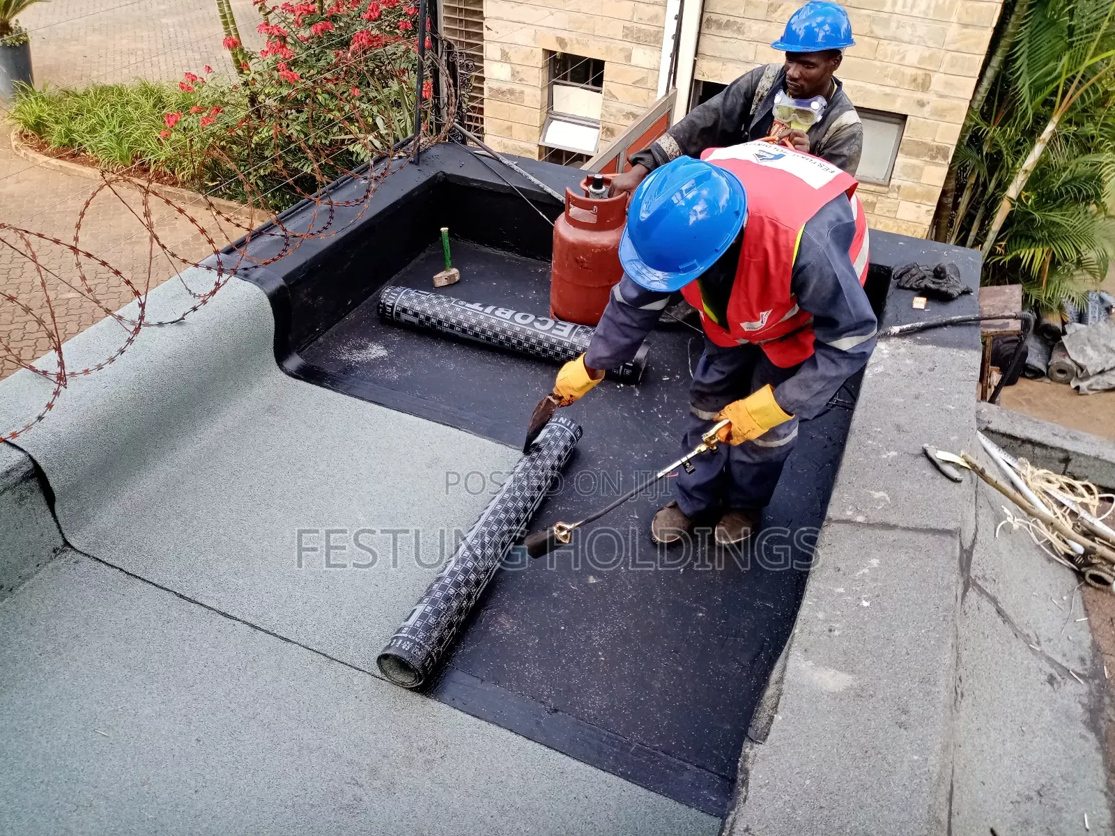 Expert Service on App Membrane Installation