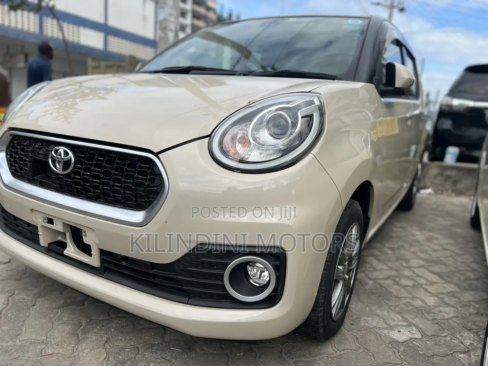 Toyota Passo 2017 Beige