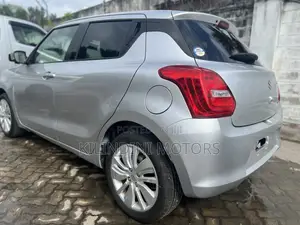 Suzuki Swift 2018 Silver