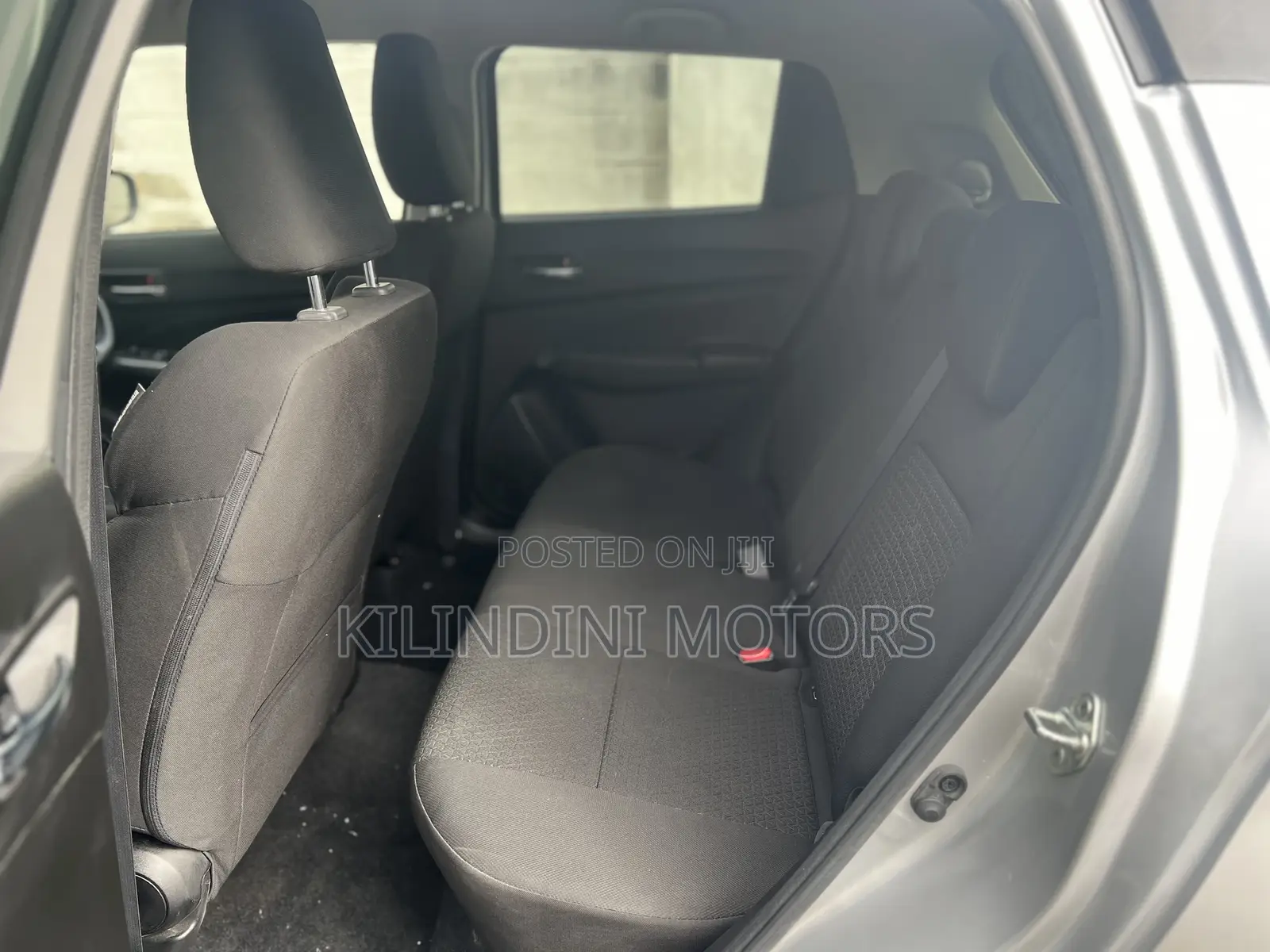 Suzuki Swift 2018 Silver