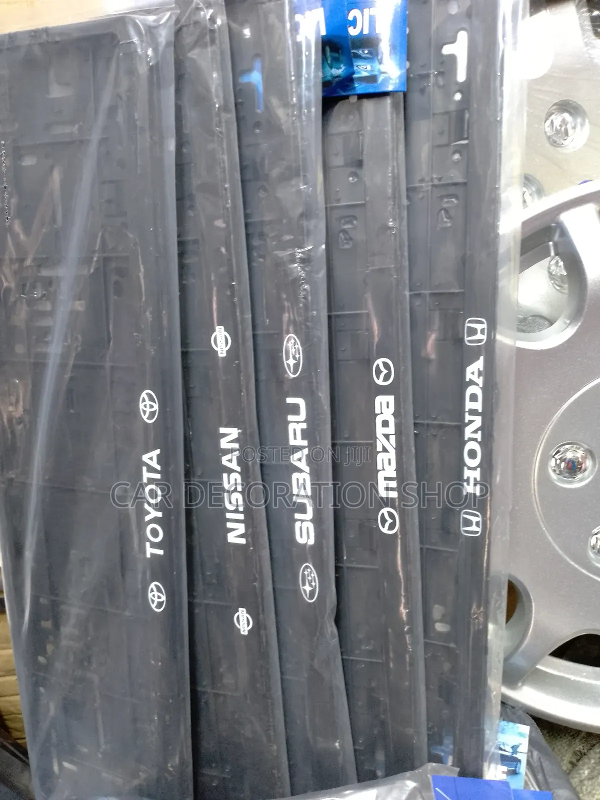 Oblong 1pc Plastic With Car Logo Nissan,Toyota,Subaru,Mazda