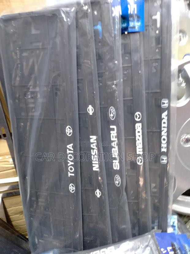 New Generation Plastic Plates Holders Both Oblong
