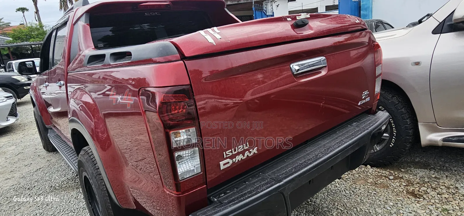 Isuzu D-MAX 2018 Red