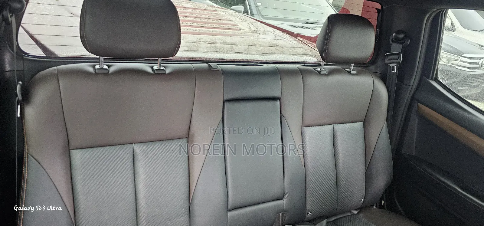 Isuzu D-MAX 2018 Red