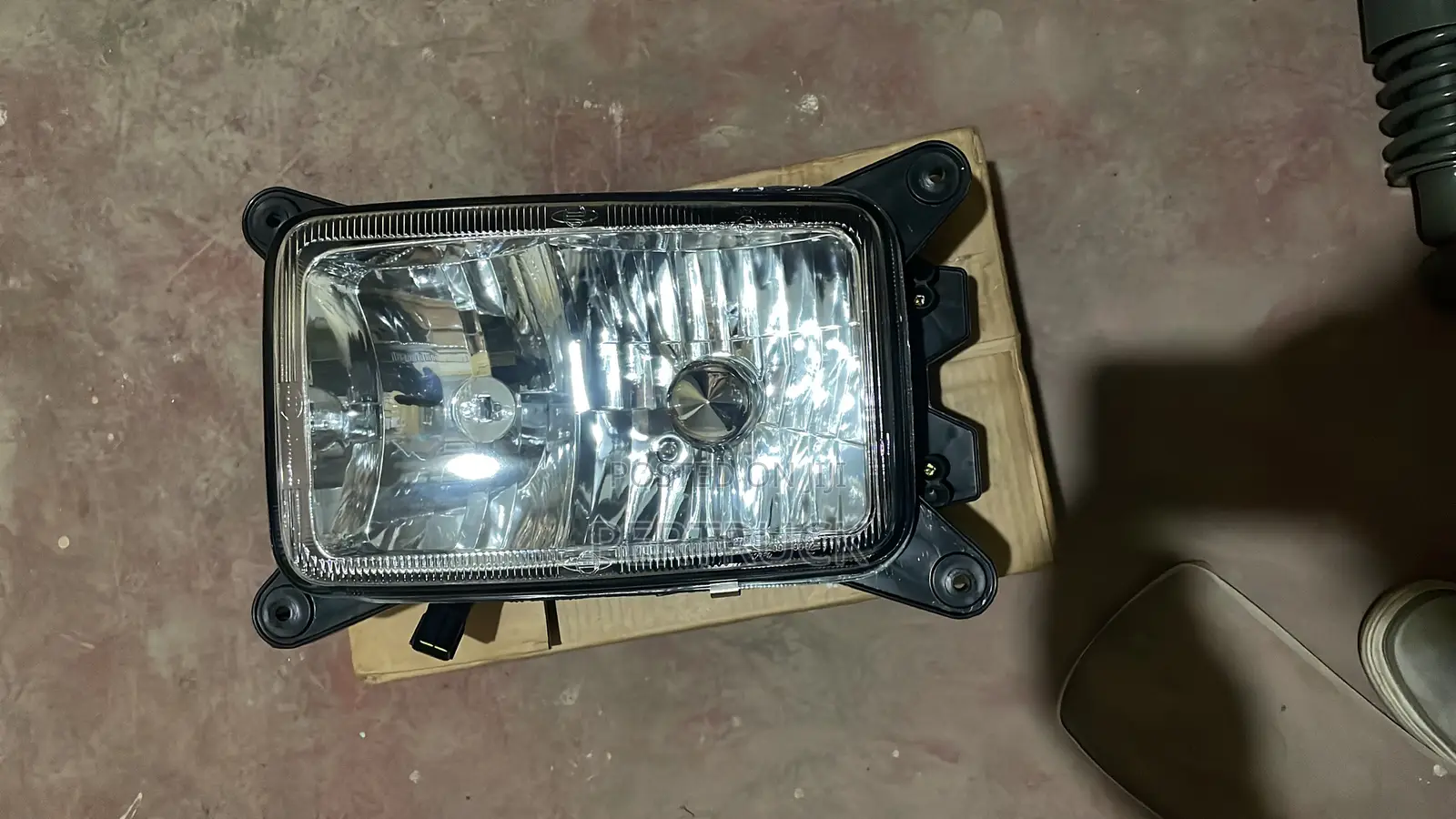 (2151a-/2151a-) Headlight Shacman SX2190 Sd280x180