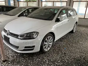 Volkswagen Golf Variant 2016 White