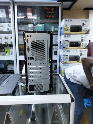 New Desktop Computer HP 8GB AMD Ryzen 5 HDD 500GB