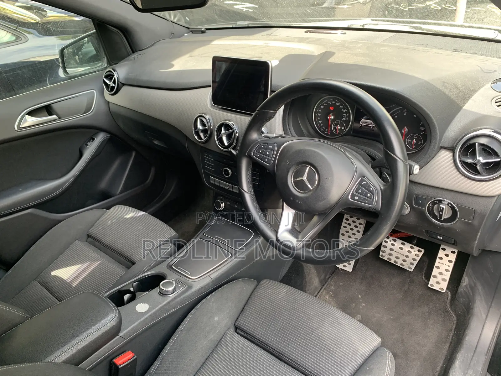 Mercedes-Benz B-Class 2016 Black