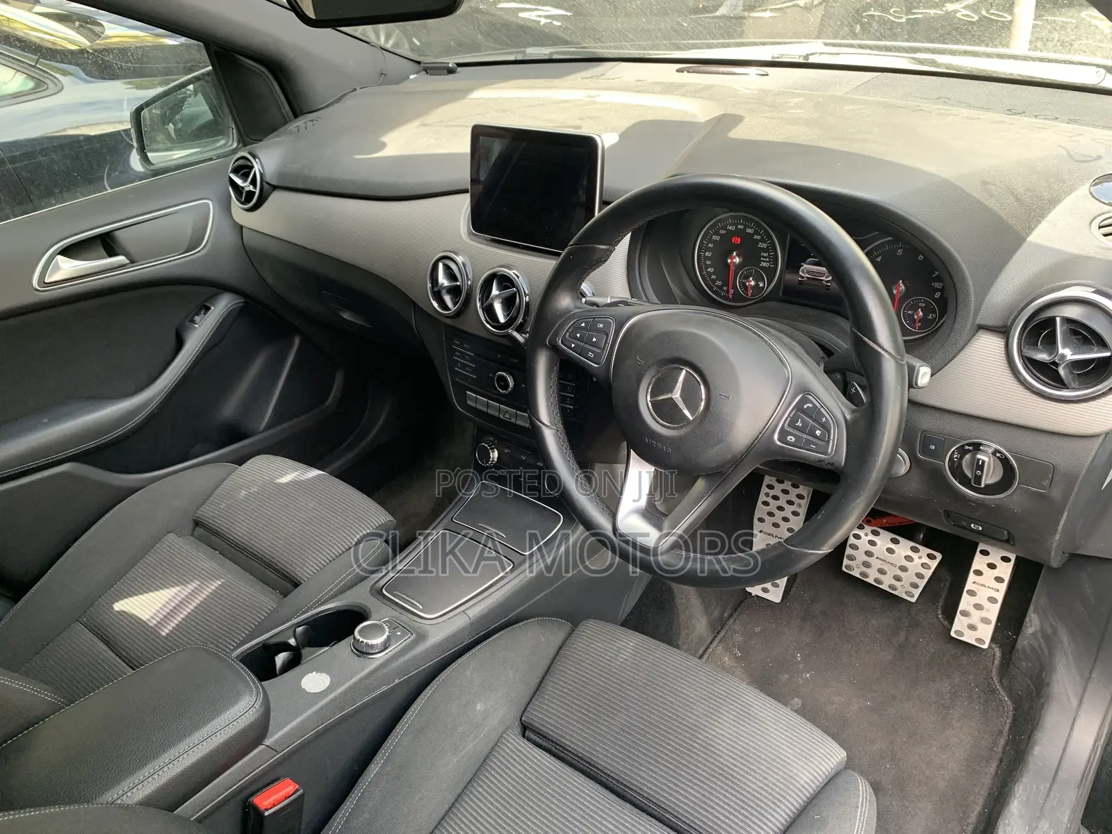 Mercedes-Benz B-Class 2016 Black