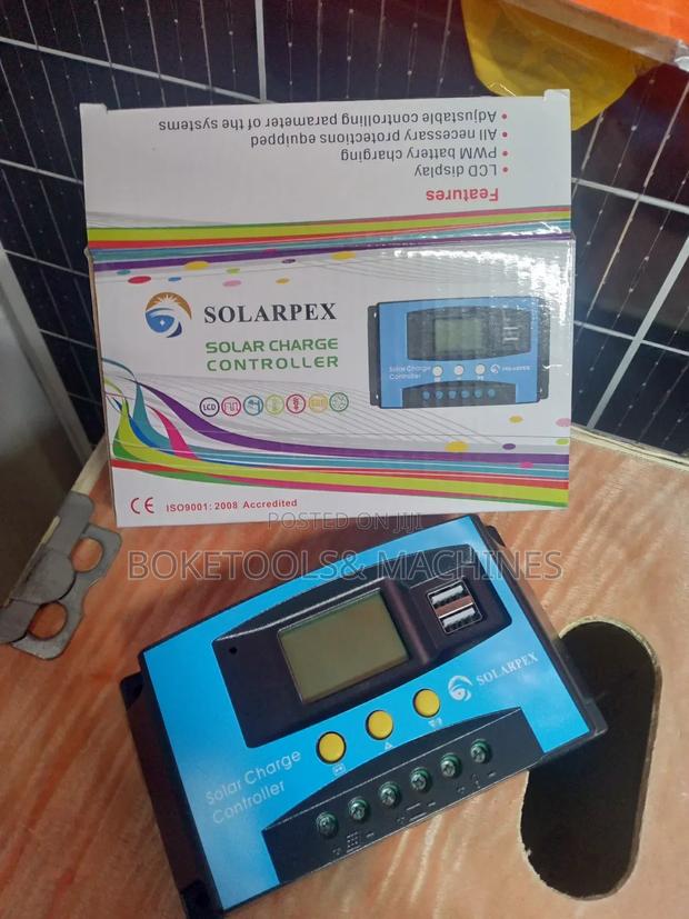 10 Amps Solar Charge Controller - main view