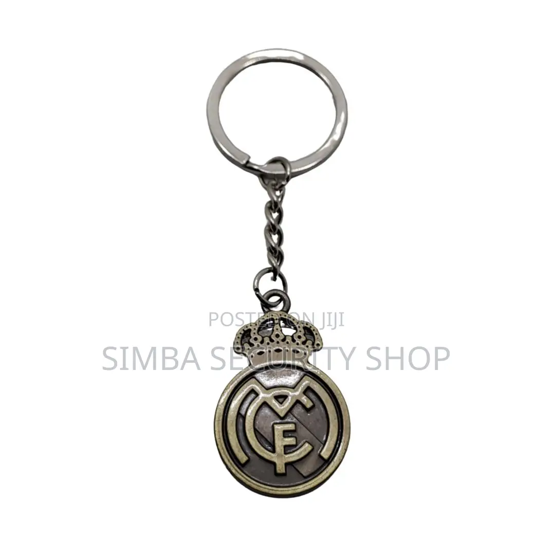 Real Madrid Fan Football Soccer Key Chain Holder Merchandise