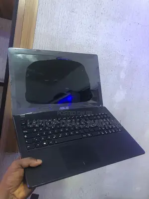 Laptop HP Stream 14-Cb130nr 8GB Intel Core I5 HDD+SSD 500GB