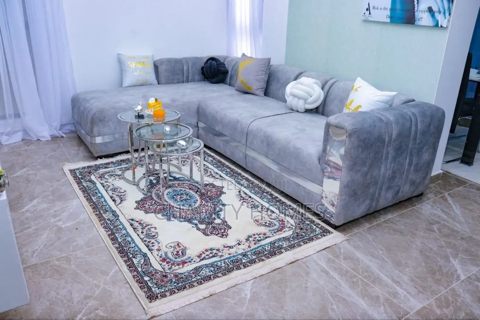 Two Bedrooms Sh4700 in South B