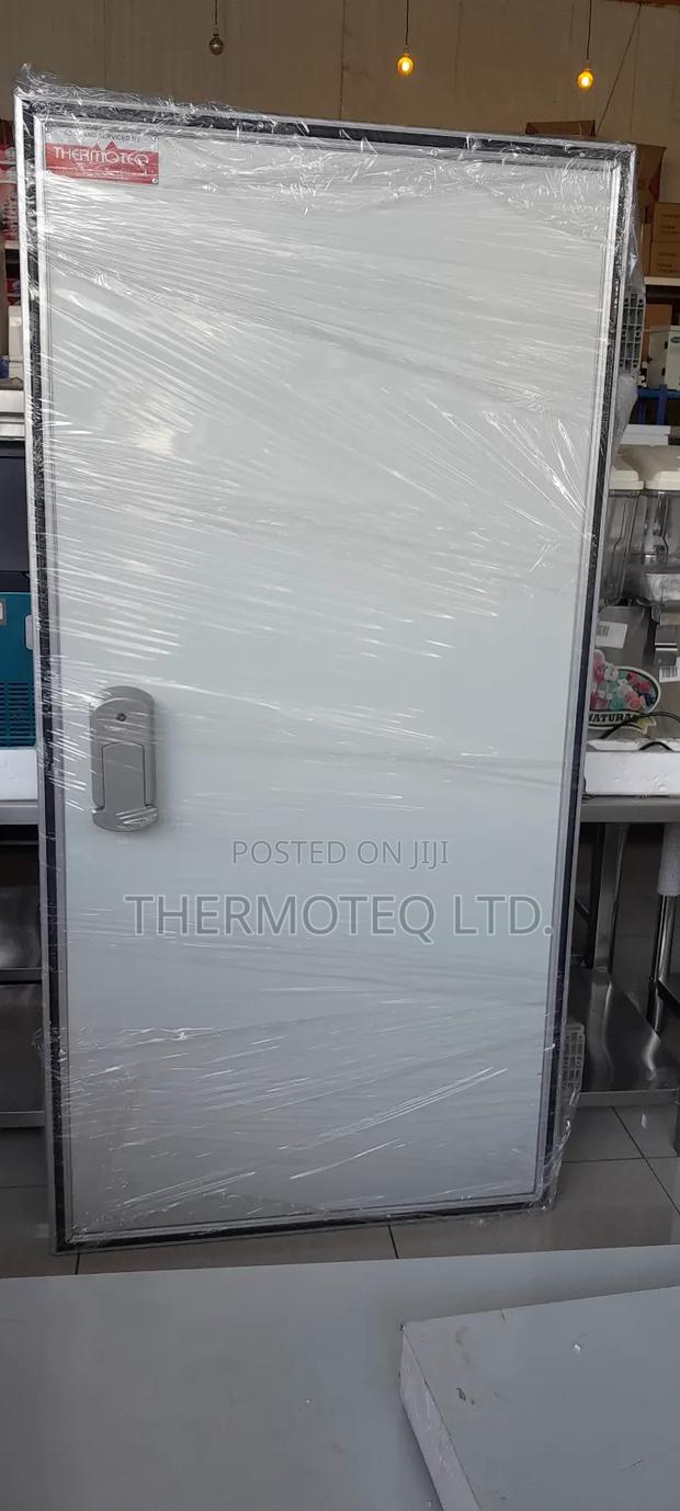 Heavy Duty Cold Room Door - thumbnail 2