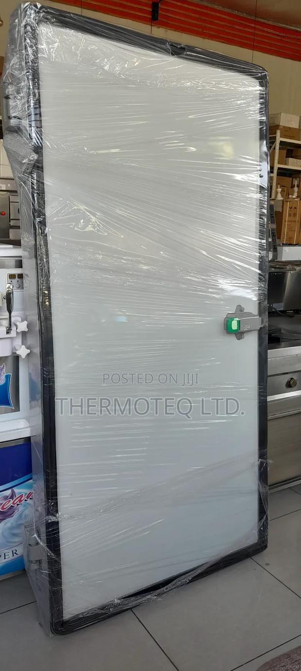 Heavy Duty Cold Room Door - thumbnail 3