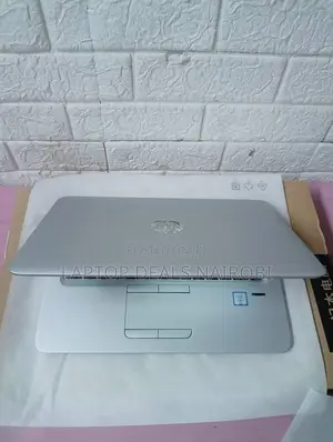 Laptop HP EliteBook 820 G4 8GB Intel Core I7 SSD 256GB
