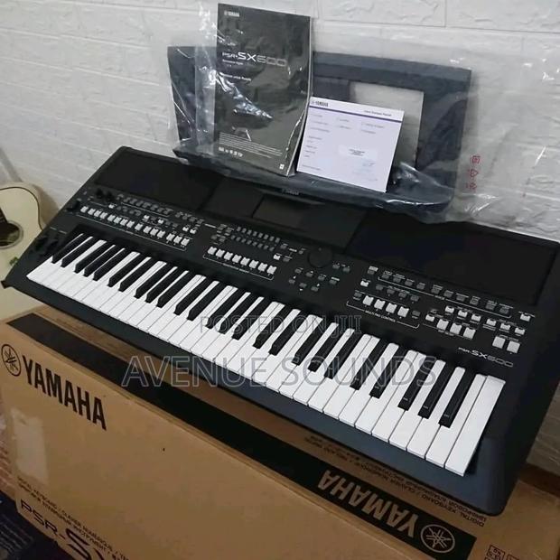 Professional Yamaha Sx600 Digital Keyboard - thumbnail 3