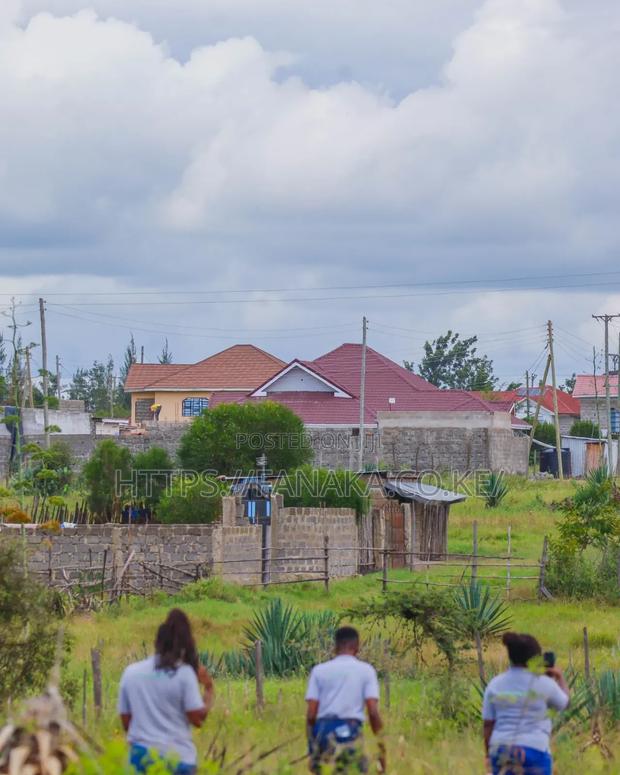 80m Off Katani Rd Tarmac ^SM - main view