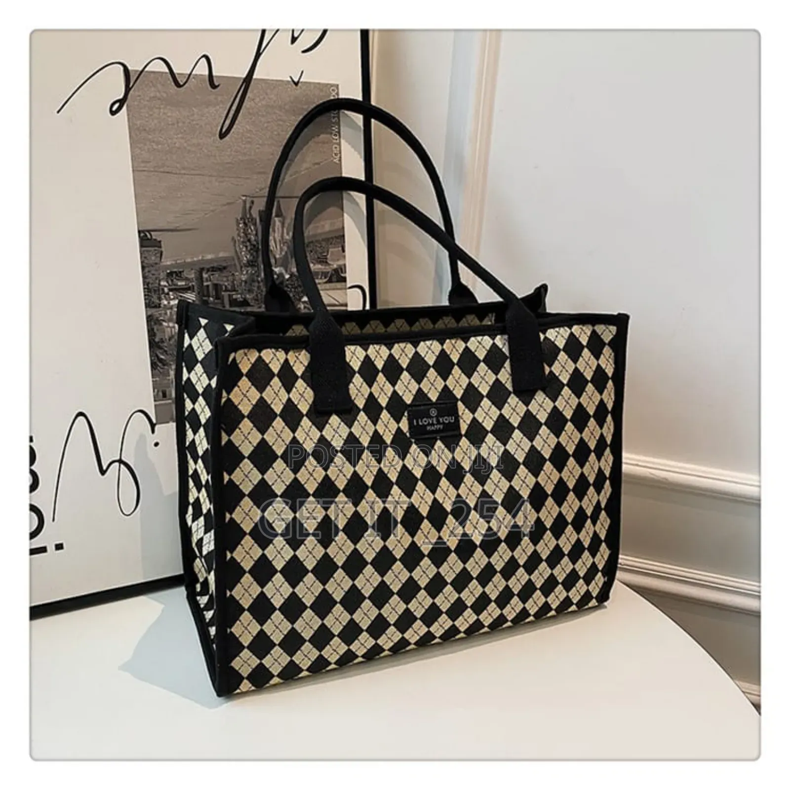 *Big Size Plaid Pattern Tote Bag*
Size 36*27*16cm
