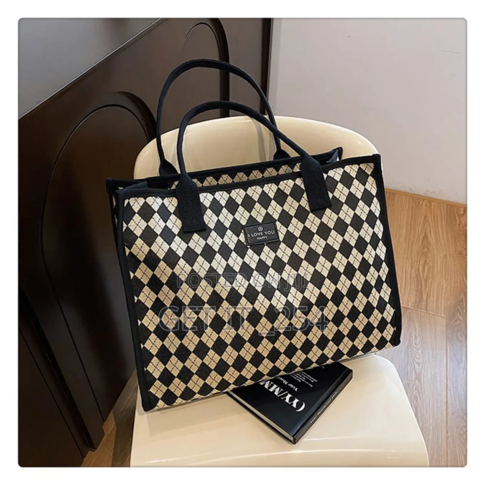 *Big Size Plaid Pattern Tote Bag*
Size 36*27*16cm