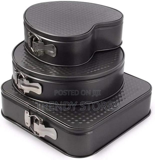 3pcs Nonstick Cake Molds - main view