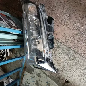 Prado 165 Headlight Xenon LHS