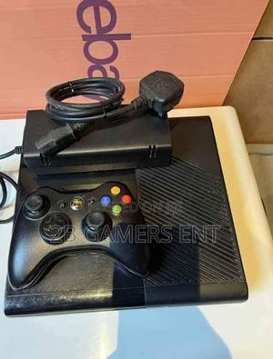 Xbox 360, Ultra Slim - thumbnail 2