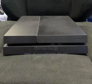 Ps4 Standard, Home Used, GAMES AVAILABLE
