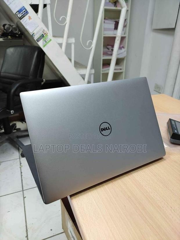 Laptop Dell Precision 5520 8GB Intel Core I7 SSD 512GB - thumbnail 3