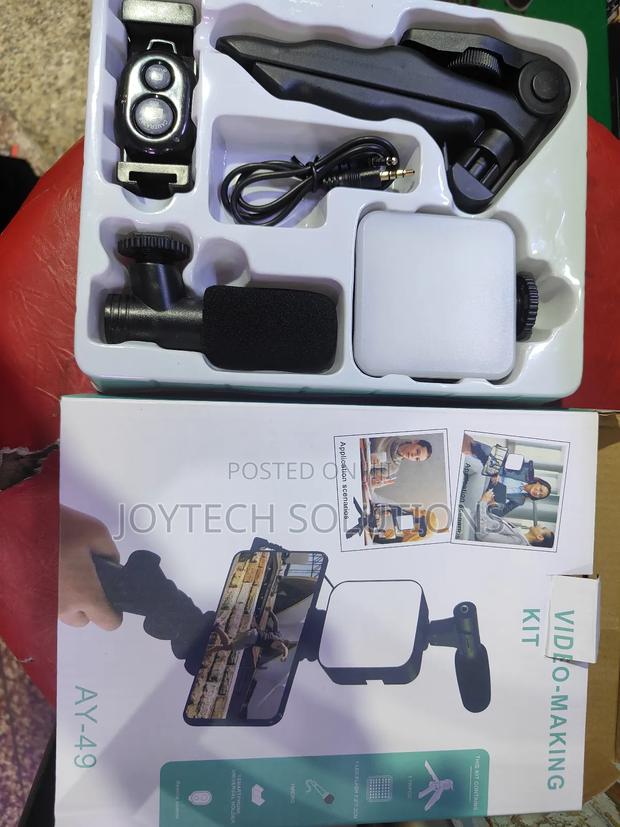 Phone Tripod Stand With Full Kit. - main view