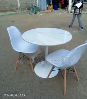 Dinning Table and Chairs