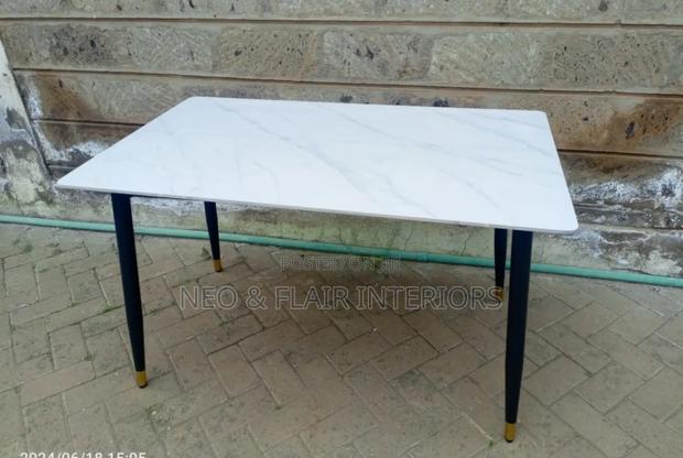 Dinnig Table - main view