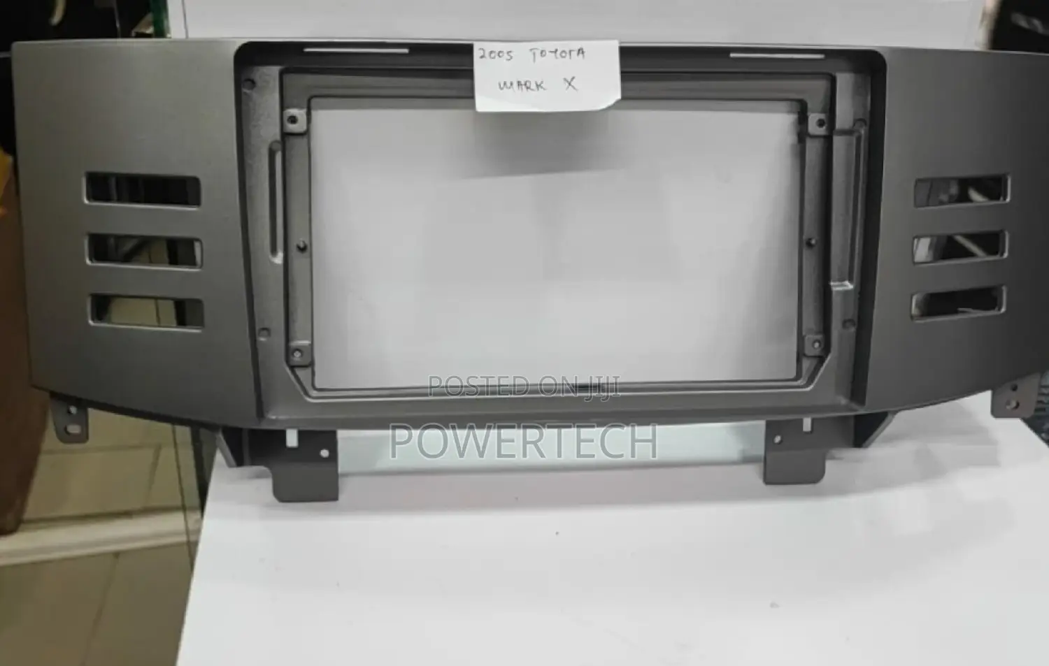 Toyota Mark X 2005+ Console