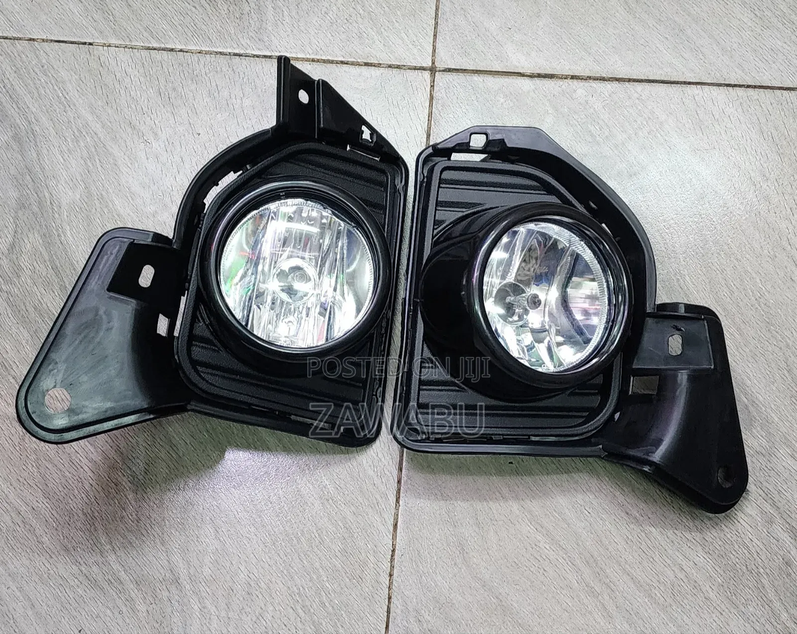 Hiace 7L Foglights 2014-2018