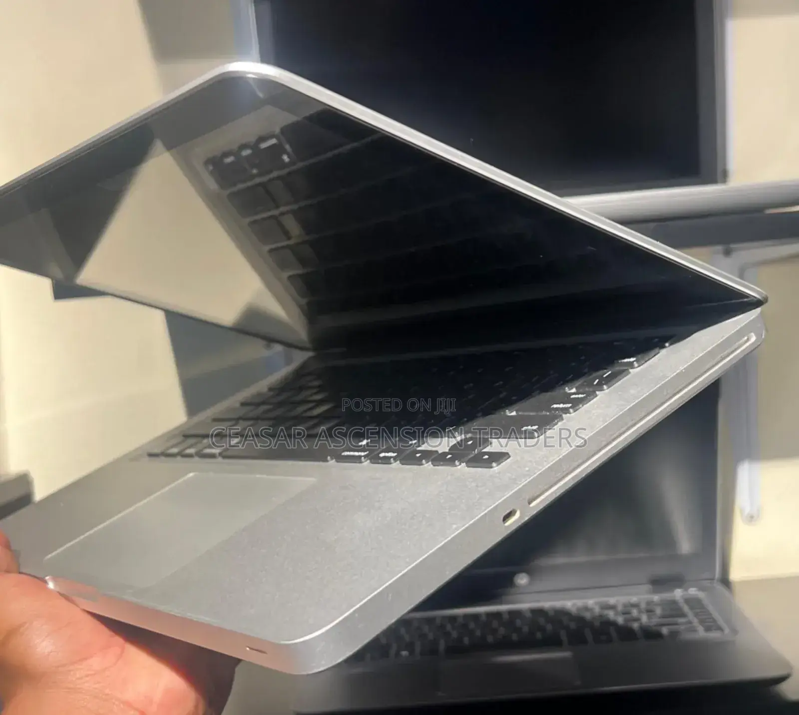 Laptop Apple MacBook 2012 8GB Intel Core I5 SSD 256GB