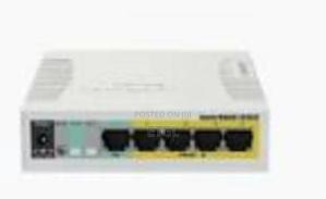 Mikrotik (CRS106-1C-5S) Desktop Smart Switch - main view