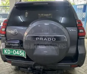 Toyota Land Cruiser Prado 2019 Gray