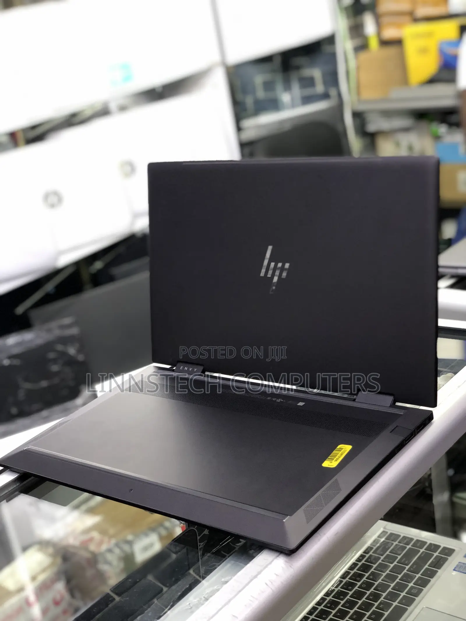 Laptop HP Envy 15 8GB AMD Ryzen 7 SSD 512GB