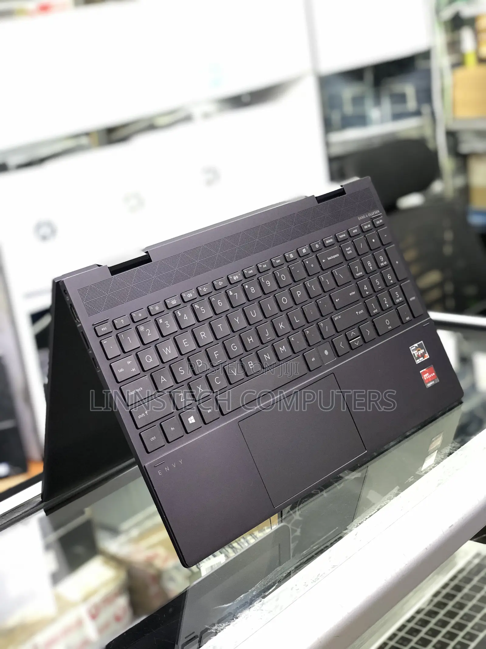 Laptop HP Envy 15 8GB AMD Ryzen 7 SSD 512GB